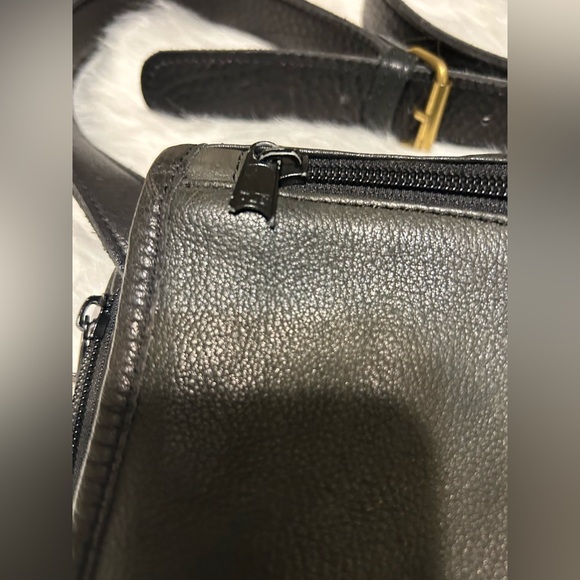 Vintage Wilson’s Black Leather Expandable Messenger Bag - Picture 3 of 13